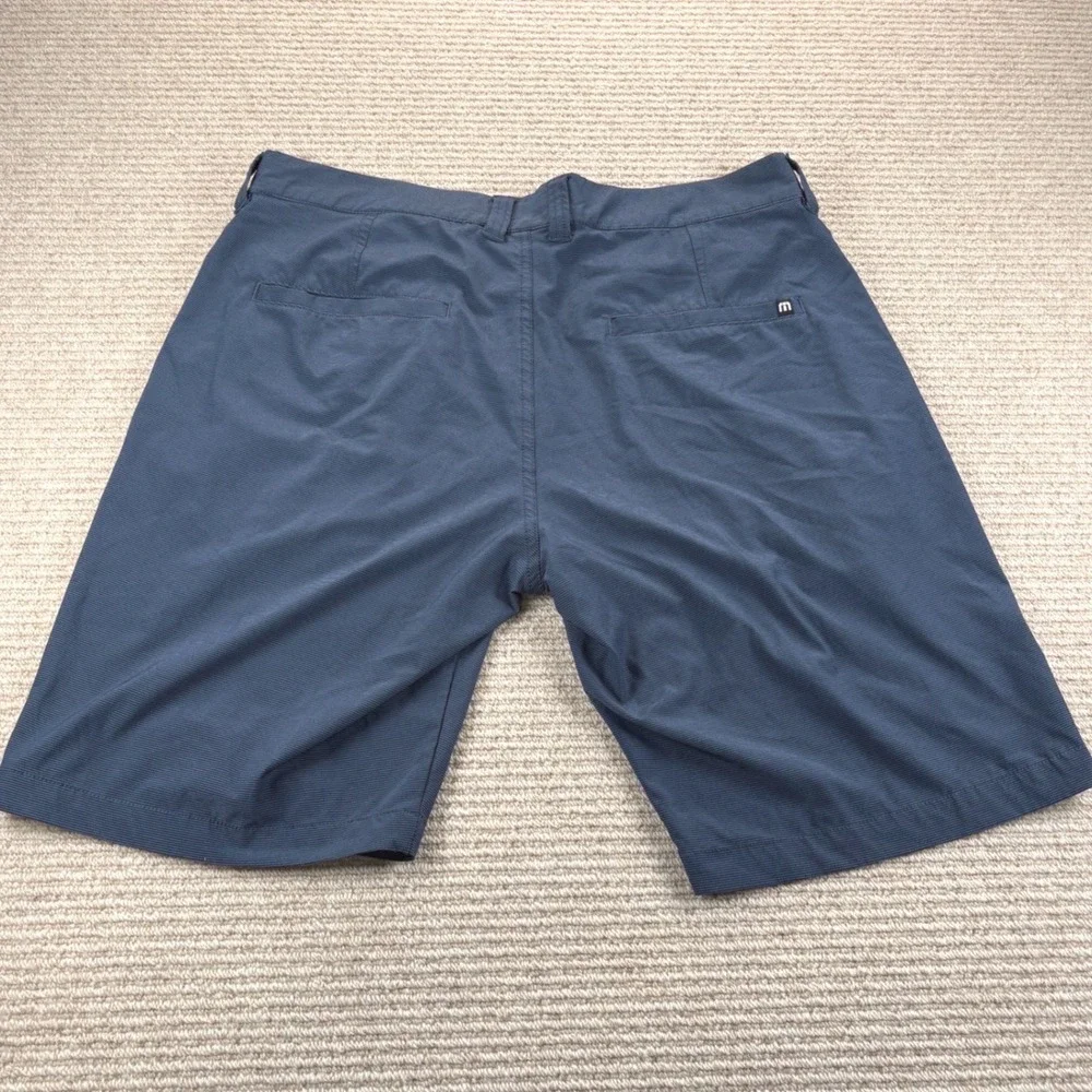 TravisMathew Golf Shorts Mens 34 Blue Micro Stripe Performance Athleisure Preppy